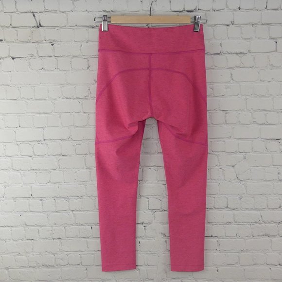 Outdoor Voices 3/4 Warmup Leggings - Picture 5 of 7